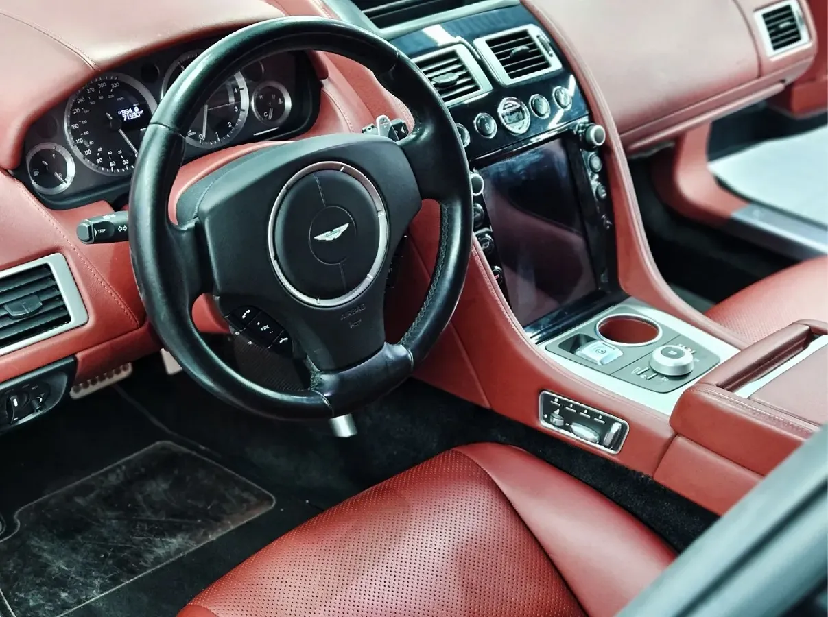 2010 Aston Martin Rapide 6.0L 477HP V12 6AT,autocango,china used car exporter,china ev exporter,chinese used car exporter,chinese used ev exporter