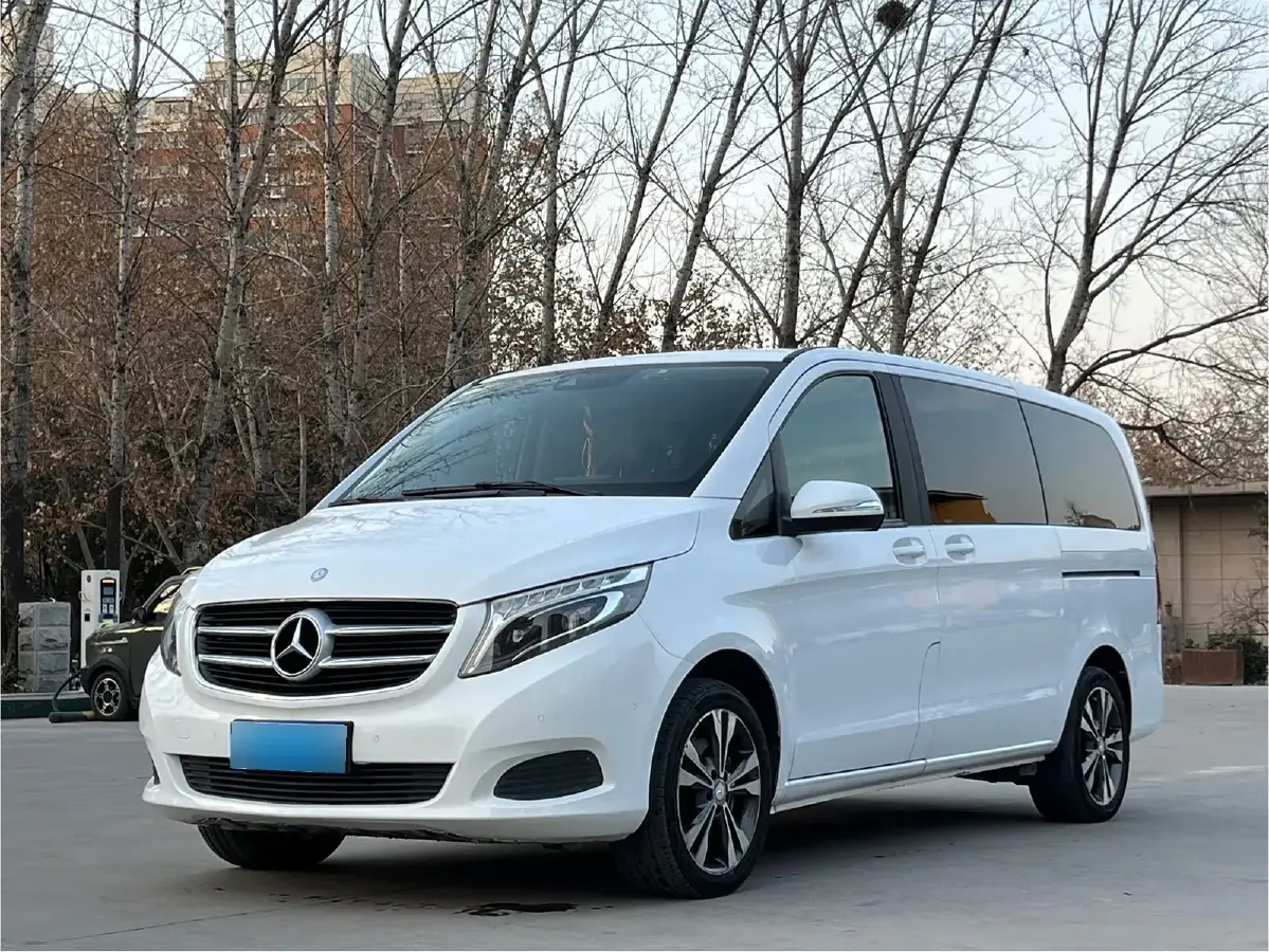 2016 Mercedes-Benz V Class 2.0T 211HP L4 7AT