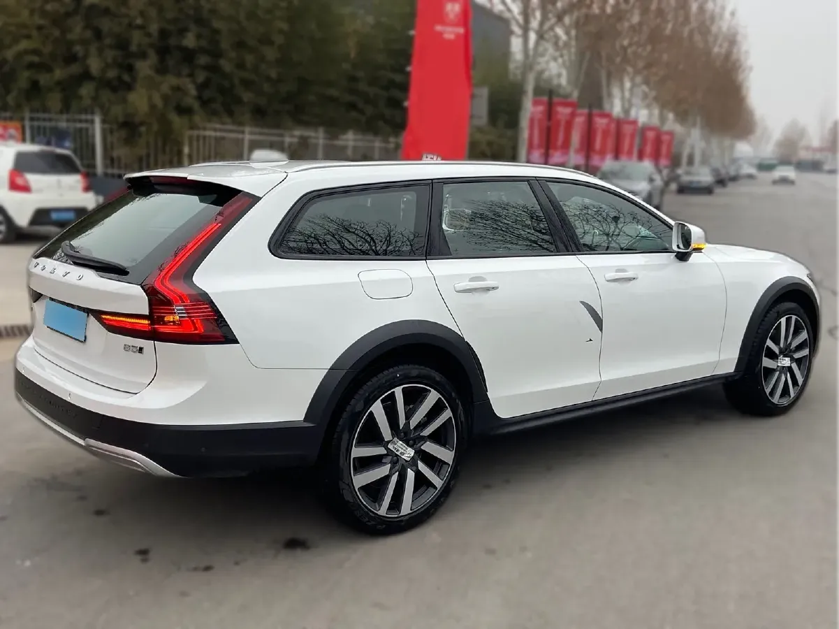 2024 Volvo V90 2.0T 250HP L4 8AT,autocango,china used car exporter,china ev exporter,chinese used car exporter,chinese used ev exporter