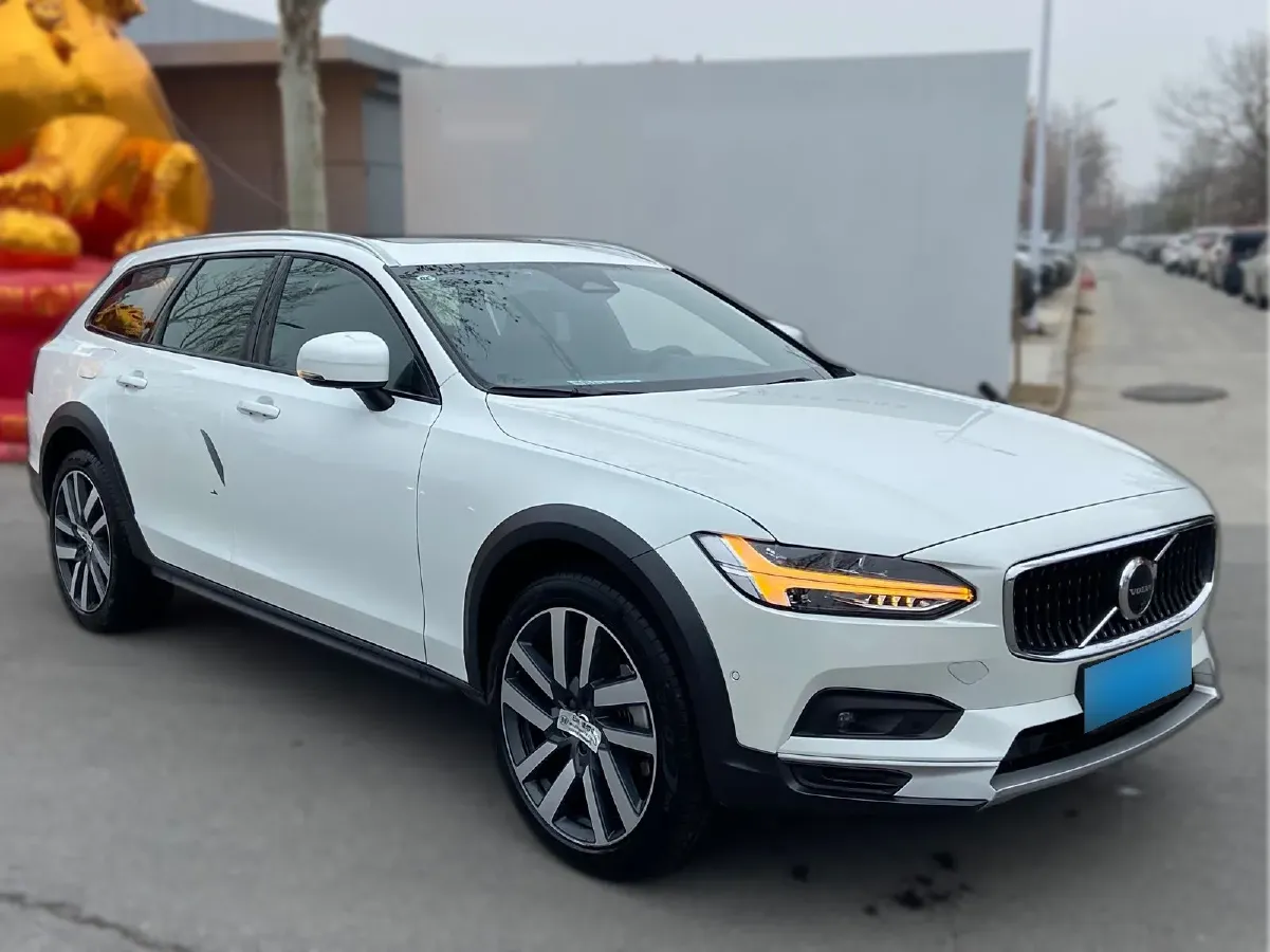 2024 Volvo V90 2.0T 250HP L4 8AT,autocango,china used car exporter,china ev exporter,chinese used car exporter,chinese used ev exporter