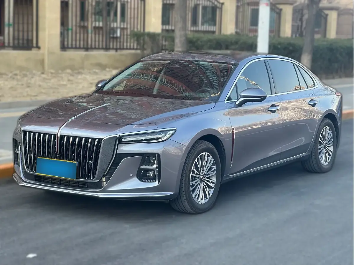 2023 HongQi H5 2.0T 224HP L4 8AT