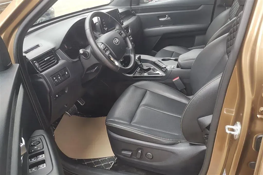 2017 Kia KX7 2.0T 241HP L4 6AT,autocango,china used car exporter,china ev exporter,chinese used car exporter,chinese used ev exporter