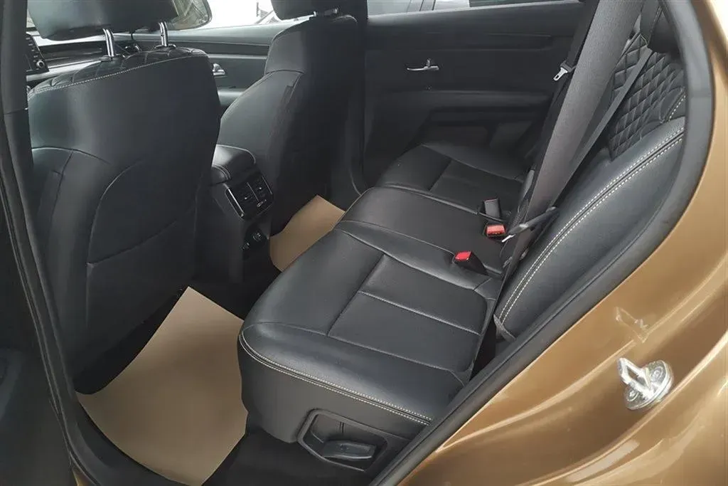 2017 Kia KX7 2.0T 241HP L4 6AT,autocango,china used car exporter,china ev exporter,chinese used car exporter,chinese used ev exporter