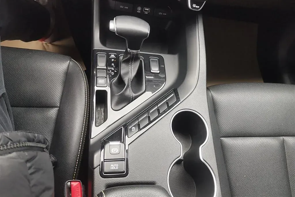 2017 Kia KX7 2.0T 241HP L4 6AT,autocango,china used car exporter,china ev exporter,chinese used car exporter,chinese used ev exporter