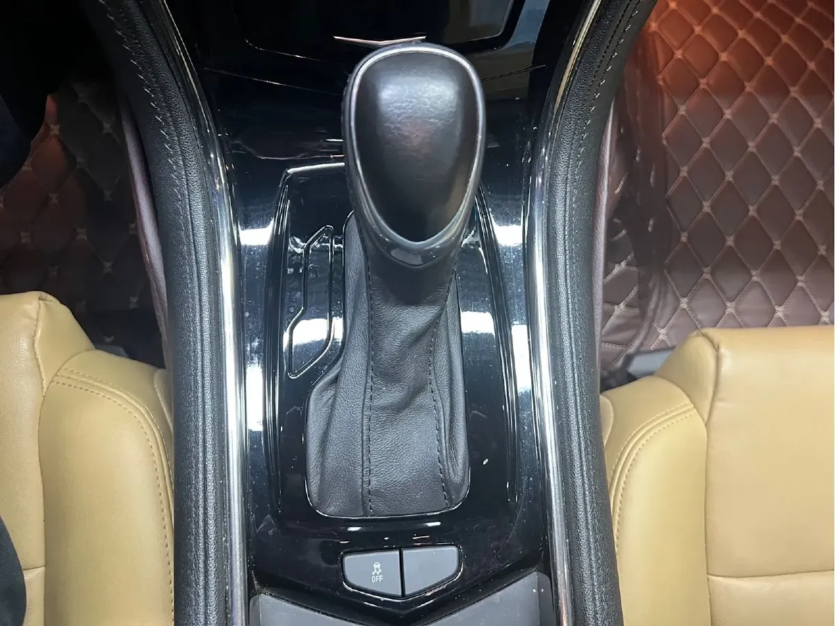 2014 Cadillac ATS 2.0T 276HP L4 6AT,autocango,china used car exporter,china ev exporter,chinese used car exporter,chinese used ev exporter