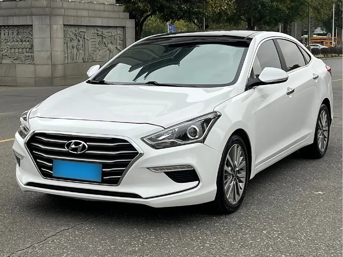 2017 Hyundai Mistra 1.8L 143HP L4 6AT