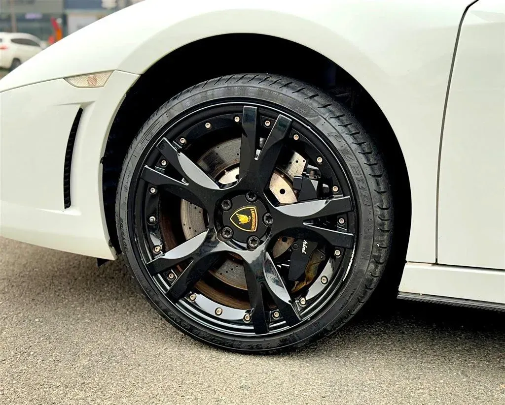 2011 Lamborghini Gallardo 5.2L 557HP V10 6AMT,autocango,china used car exporter,china ev exporter,chinese used car exporter,chinese used ev exporter