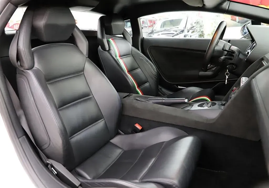 2011 Lamborghini Gallardo 5.2L 557HP V10 6AMT,autocango,china used car exporter,china ev exporter,chinese used car exporter,chinese used ev exporter