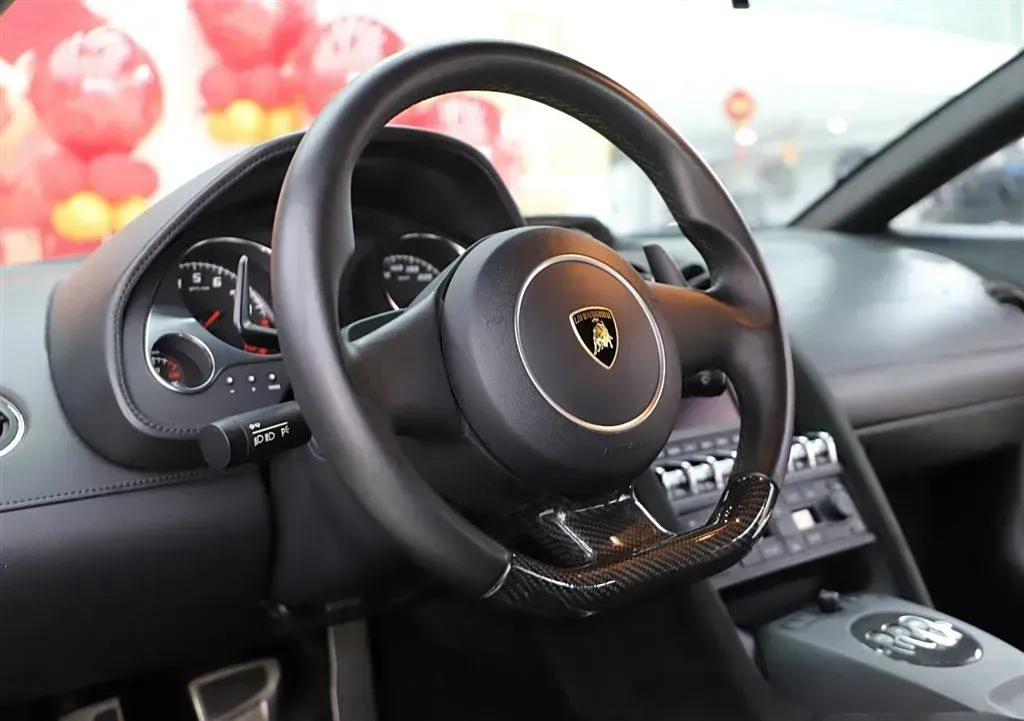 2011 Lamborghini Gallardo 5.2L 557HP V10 6AMT,autocango,china used car exporter,china ev exporter,chinese used car exporter,chinese used ev exporter