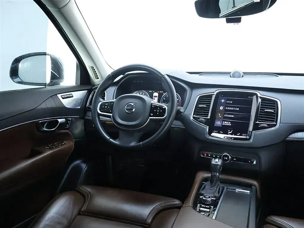 2020 Volvo XC90 2.0T 320HP L4 8AT,autocango,china used car exporter,china ev exporter,chinese used car exporter,chinese used ev exporter