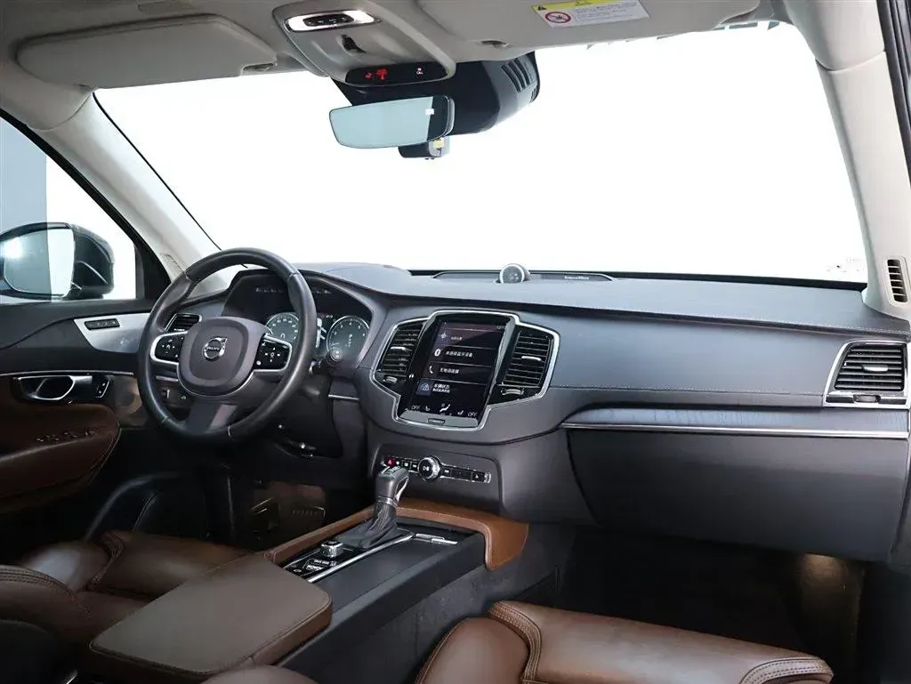 2020 Volvo XC90 2.0T 320HP L4 8AT,autocango,china used car exporter,china ev exporter,chinese used car exporter,chinese used ev exporter