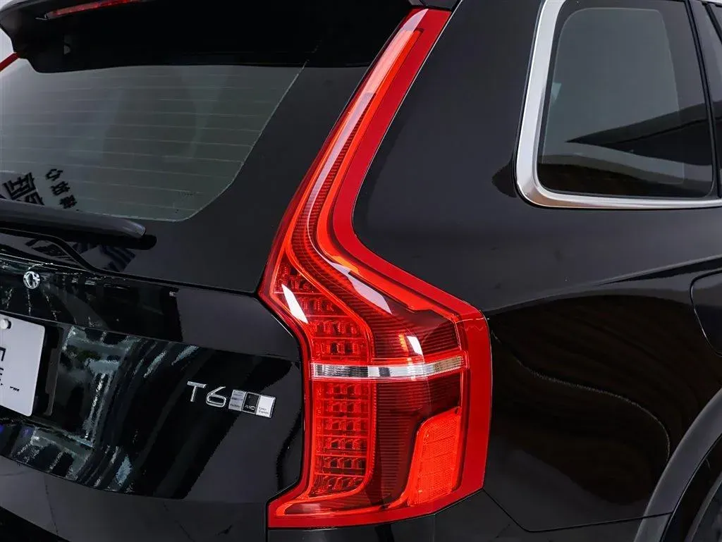 2020 Volvo XC90 2.0T 320HP L4 8AT,autocango,china used car exporter,china ev exporter,chinese used car exporter,chinese used ev exporter