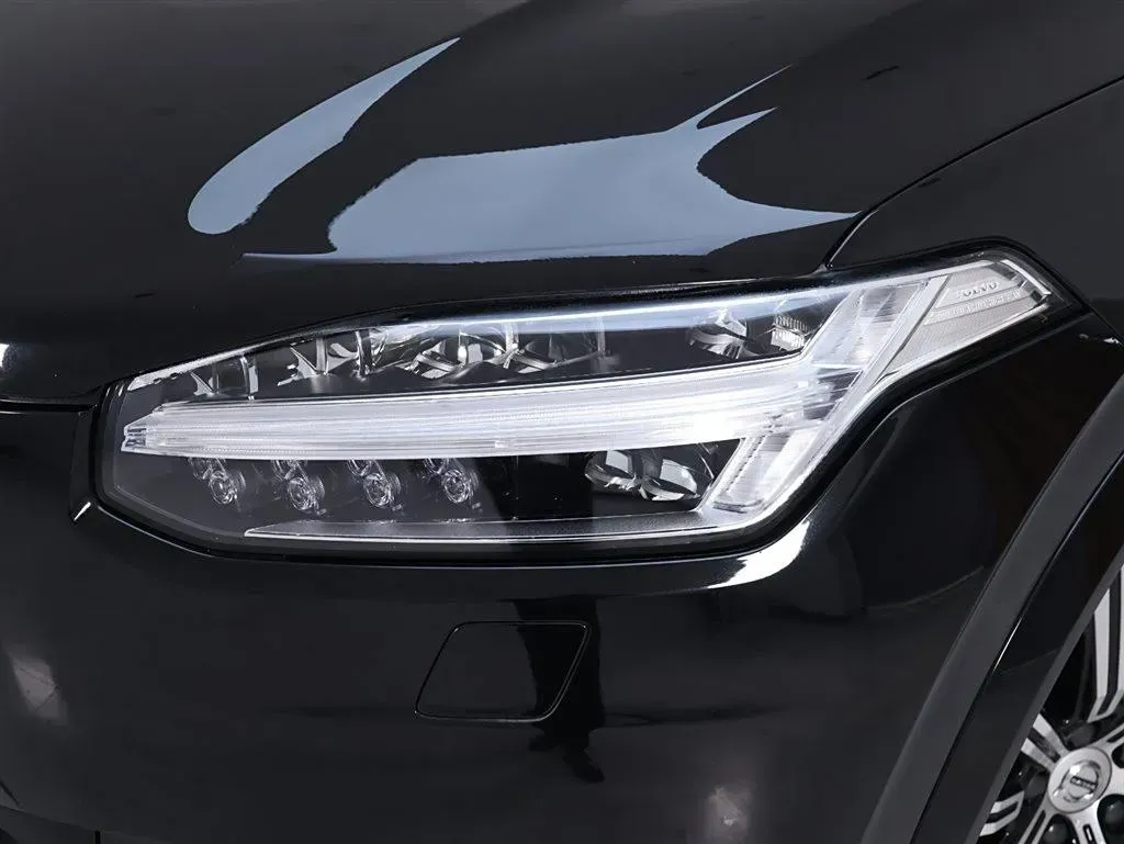 2020 Volvo XC90 2.0T 320HP L4 8AT,autocango,china used car exporter,china ev exporter,chinese used car exporter,chinese used ev exporter