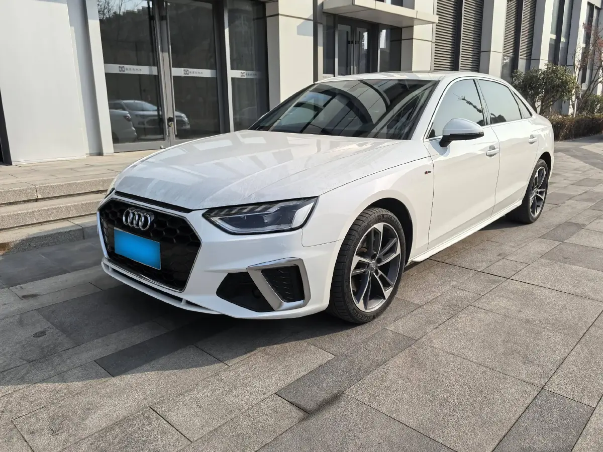 2020 Audi A4L 2.0T 190HP L4 7DCT