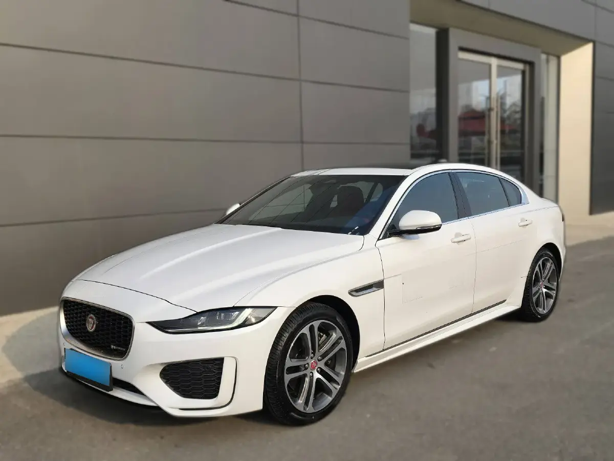 2023 Jaguar XEL 2.0T 250HP L4 8AT