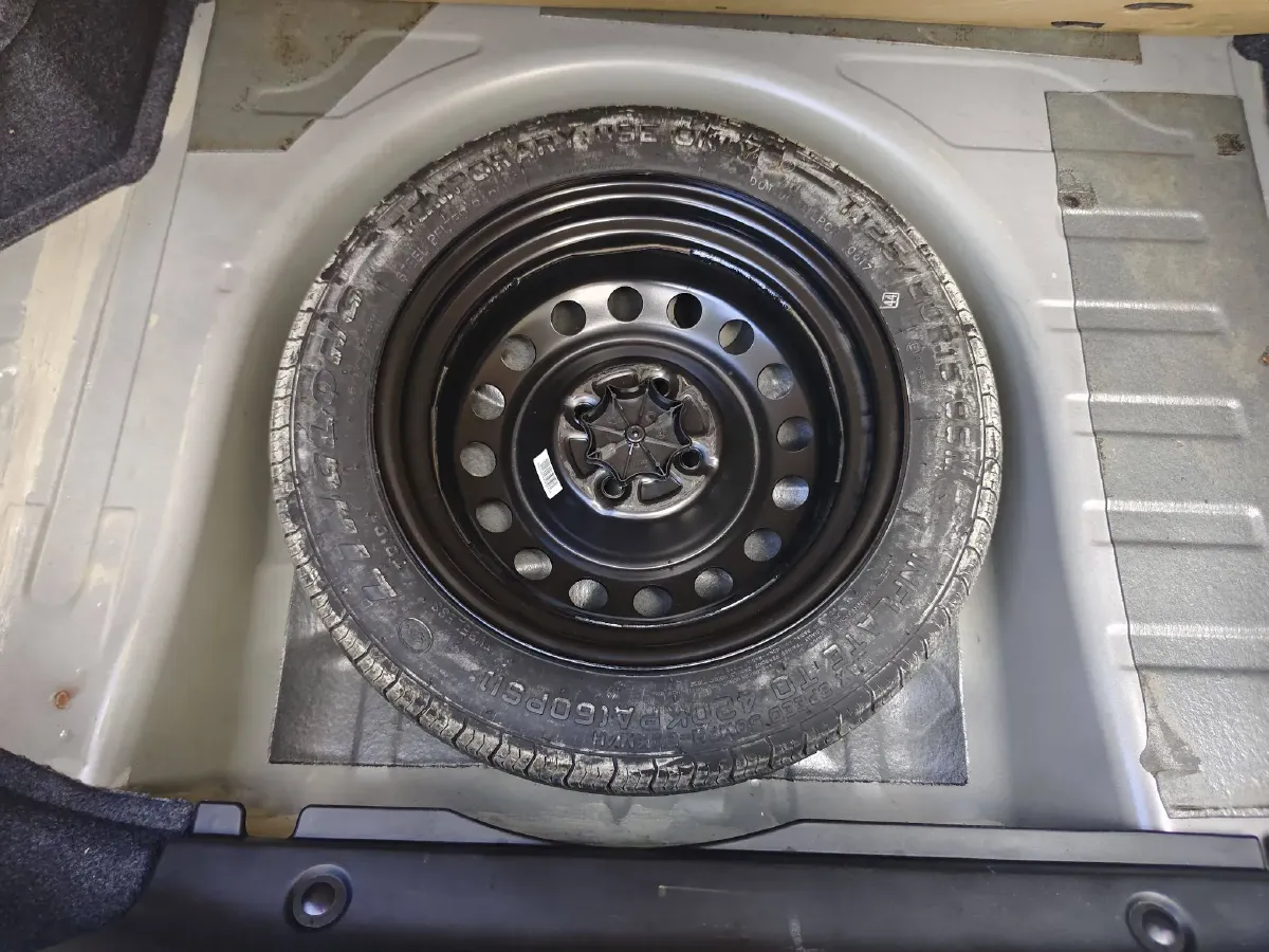 2016 Geely KingKong 1.5L 102HP L4 5MT,autocango,china used car exporter,china ev exporter,chinese used car exporter,chinese used ev exporter