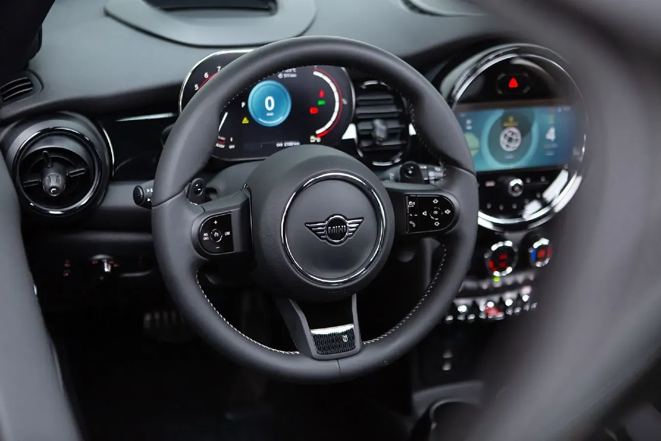 2023 MINI JCW 2.0T 231HP L4 8AT,autocango,china used car exporter,china ev exporter,chinese used car exporter,chinese used ev exporter