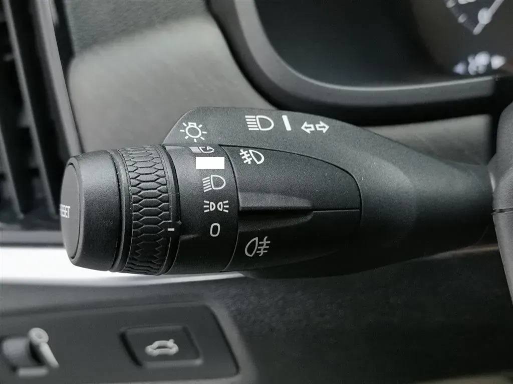 2019 Volvo V90 2.0T 254HP L4 8AT,autocango,china used car exporter,china ev exporter,chinese used car exporter,chinese used ev exporter