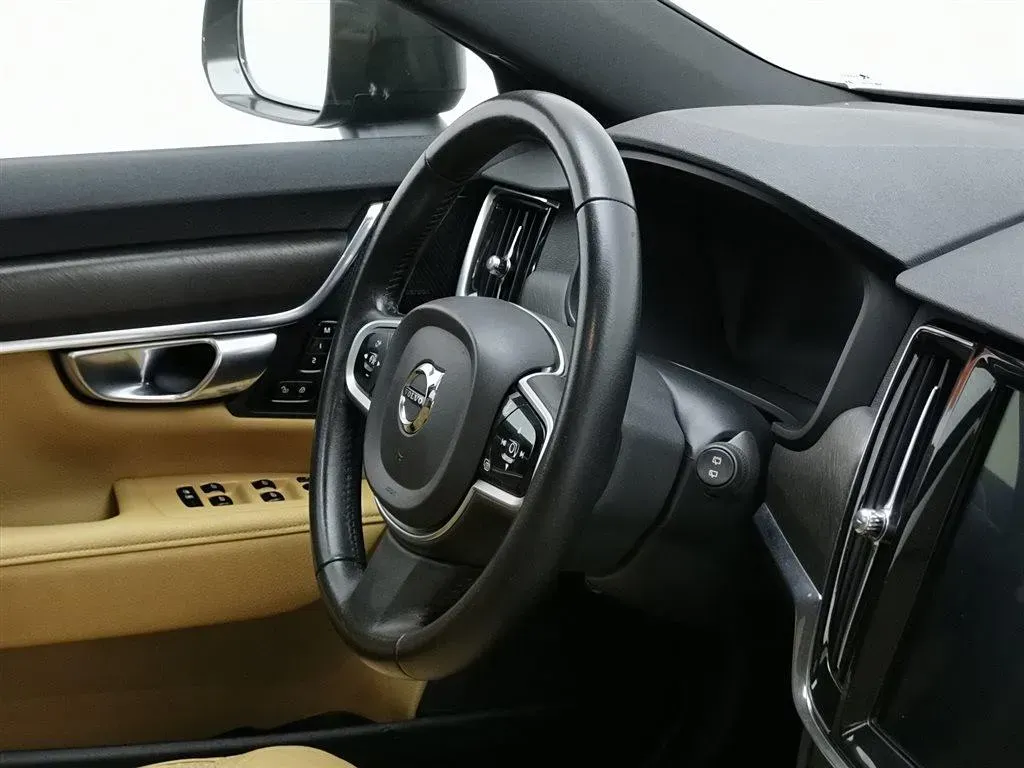 2019 Volvo V90 2.0T 254HP L4 8AT,autocango,china used car exporter,china ev exporter,chinese used car exporter,chinese used ev exporter