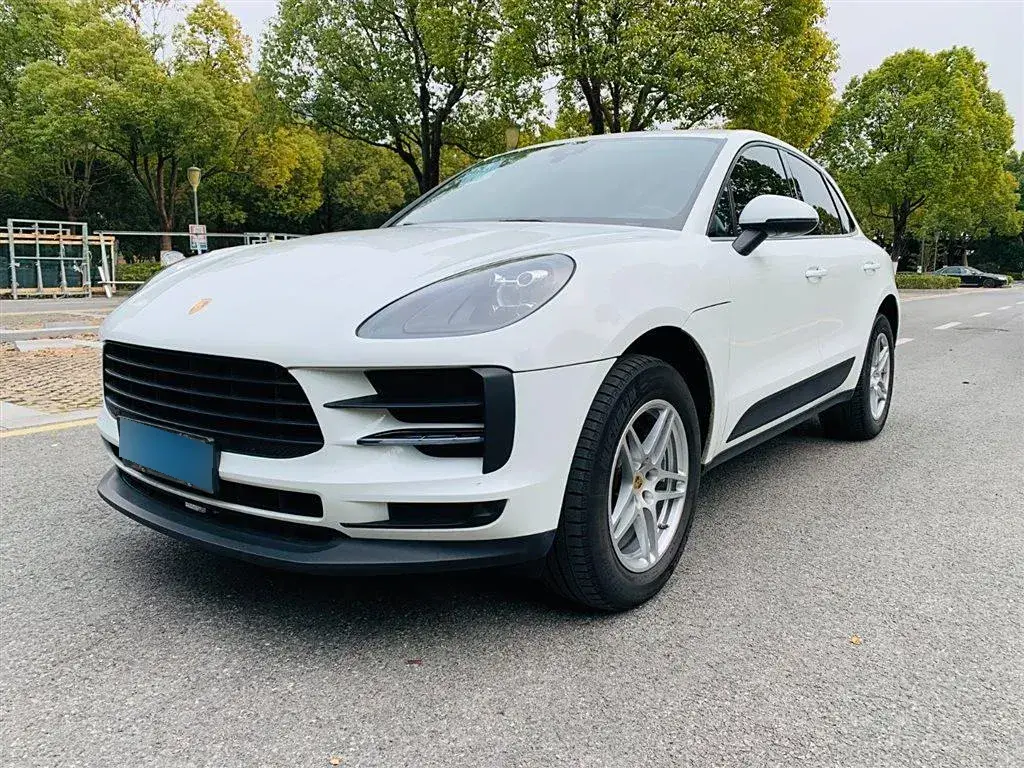 2020 Porsche Macan 2.0T 252HP L4 7DCT