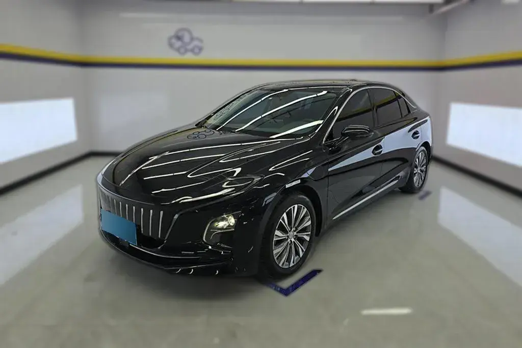 2022 HongQi E-QM5 BEV 54KWH