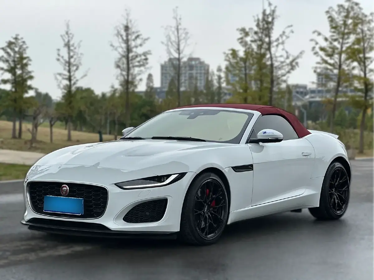 2021 Jaguar F-TYPE 2.0T 300HP L4 8AT