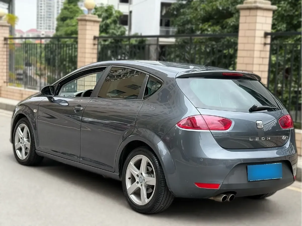 2012 Seat Leon 1.8T 160HP L4 7DCT,autocango,china used car exporter,china ev exporter,chinese used car exporter,chinese used ev exporter