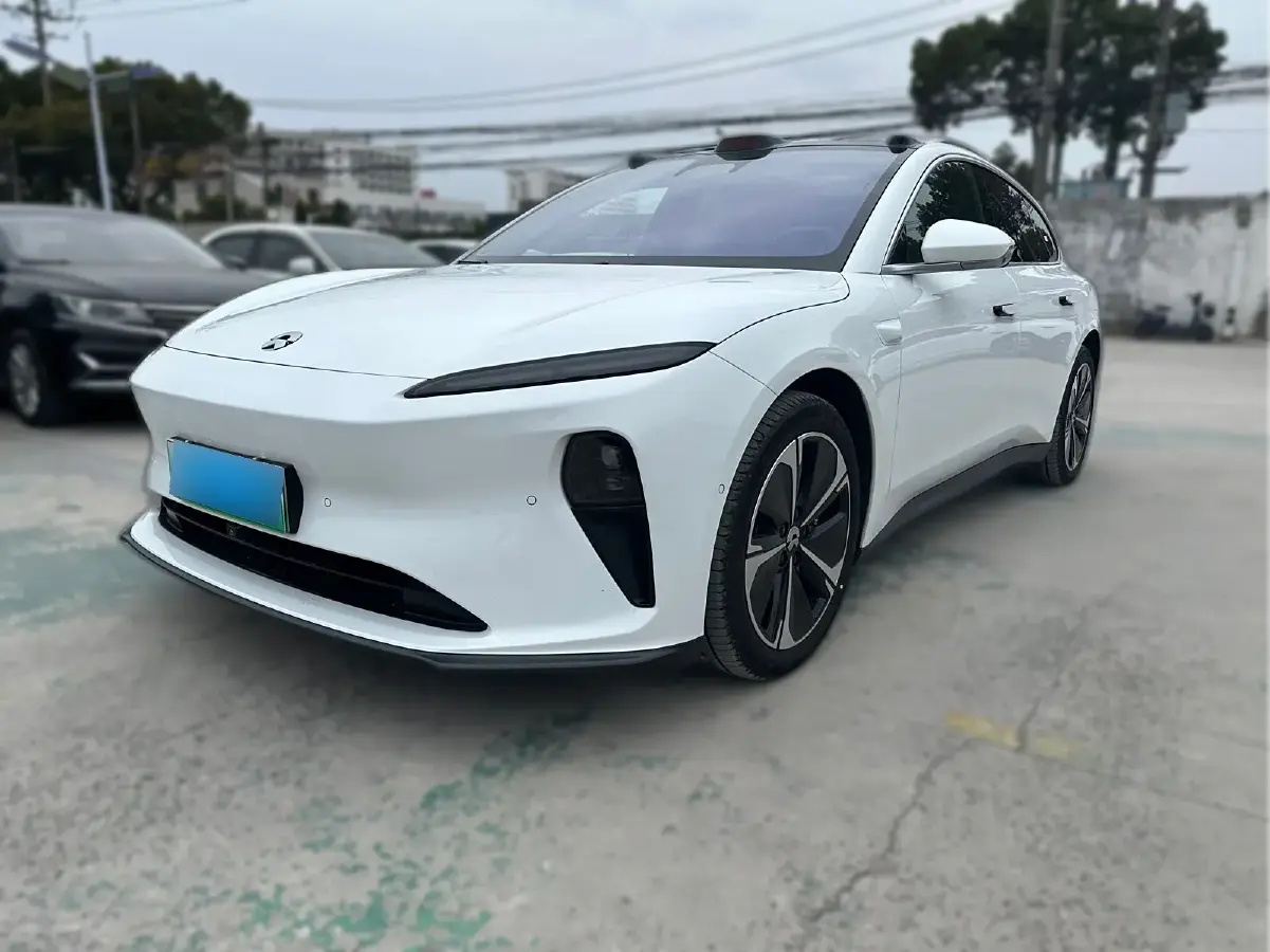 2023 NIO ET5T BEV 75KWH
