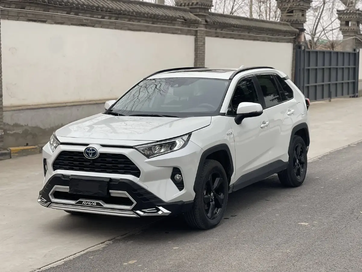 2022 Toyota RAV4 2.5L 178HP L4 E-CVT Hybrid