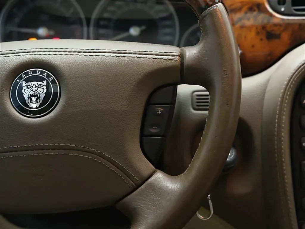 2006 Jaguar S-TYPE 3.0L 244HP V6 6AT,autocango,china used car exporter,china ev exporter,chinese used car exporter,chinese used ev exporter