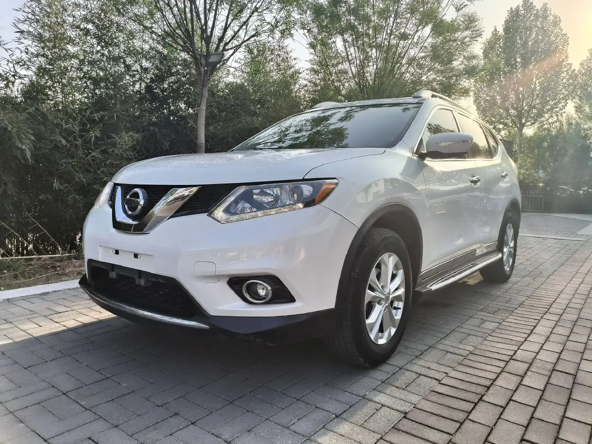 2014 Nissan X-Trail 2.0L 150HP L4 CVT