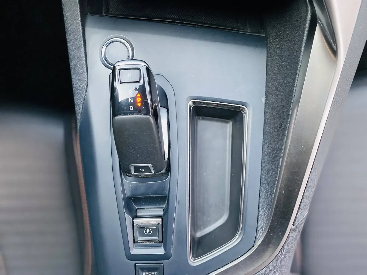 2019 Peugeot 4008 1.6T 170HP L4 6AT,autocango,china used car exporter,china ev exporter,chinese used car exporter,chinese used ev exporter