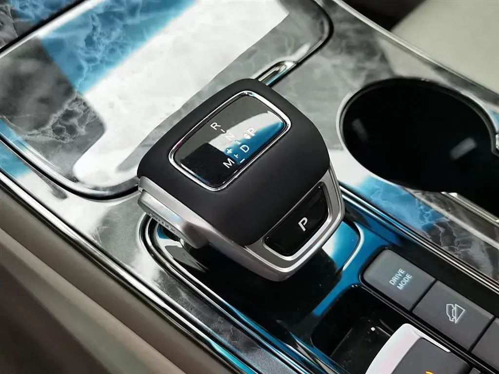 2024 DongFeng Forthing Yacht 1.5T 197HP L4 7DCT,autocango,china used car exporter,china ev exporter,chinese used car exporter,chinese used ev exporter