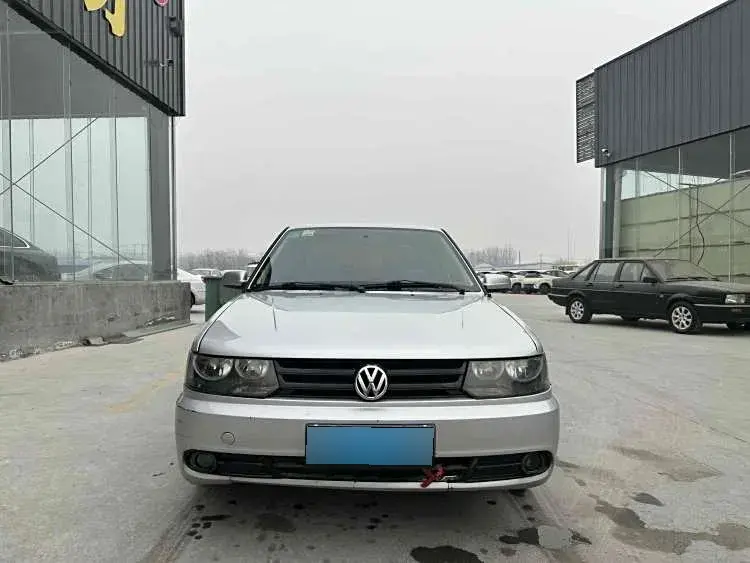2013 Volkswagen Jetta 1.6L 110HP L4 5MT