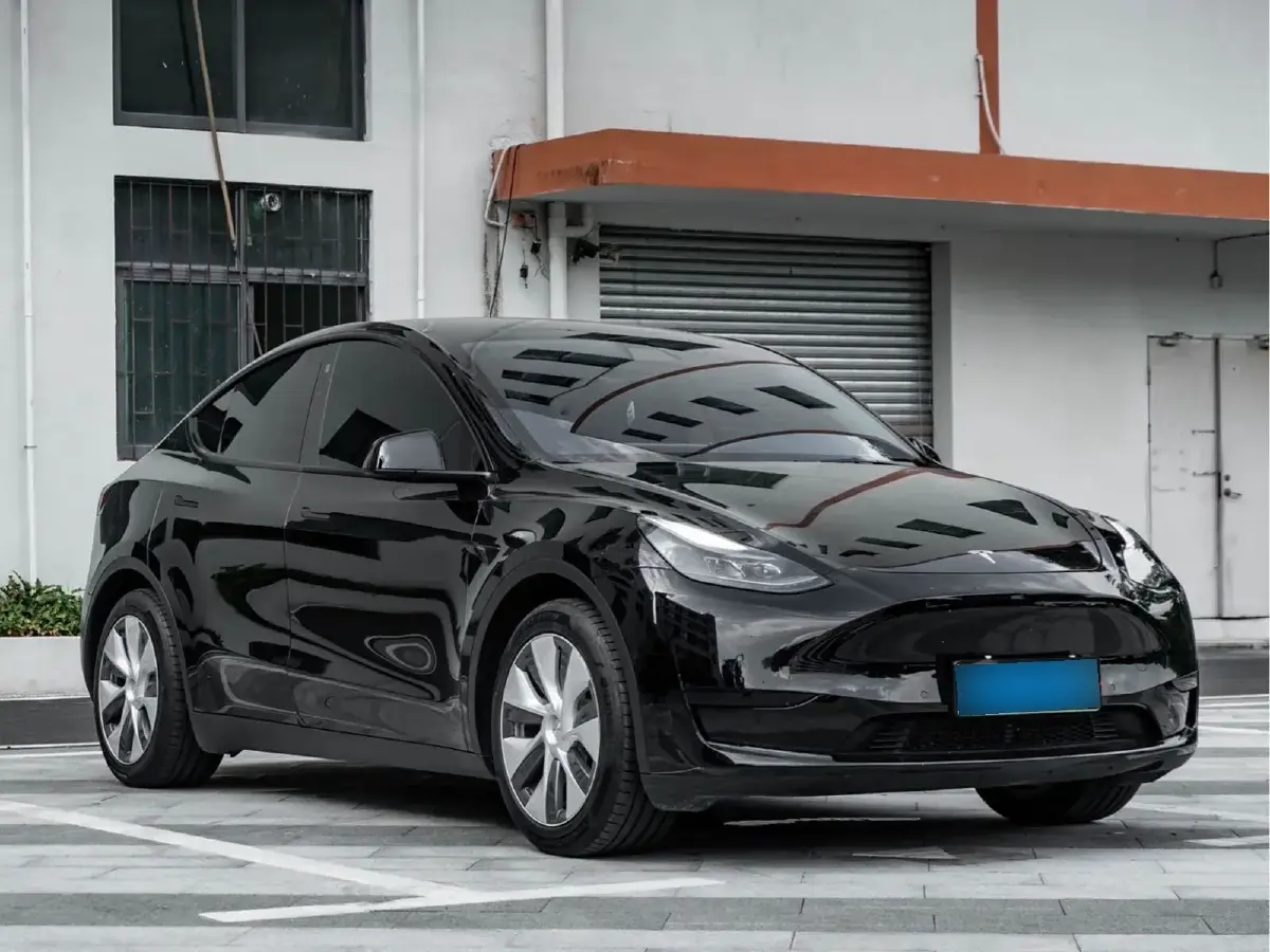 2022 Tesla Model Y BEV 60KWH