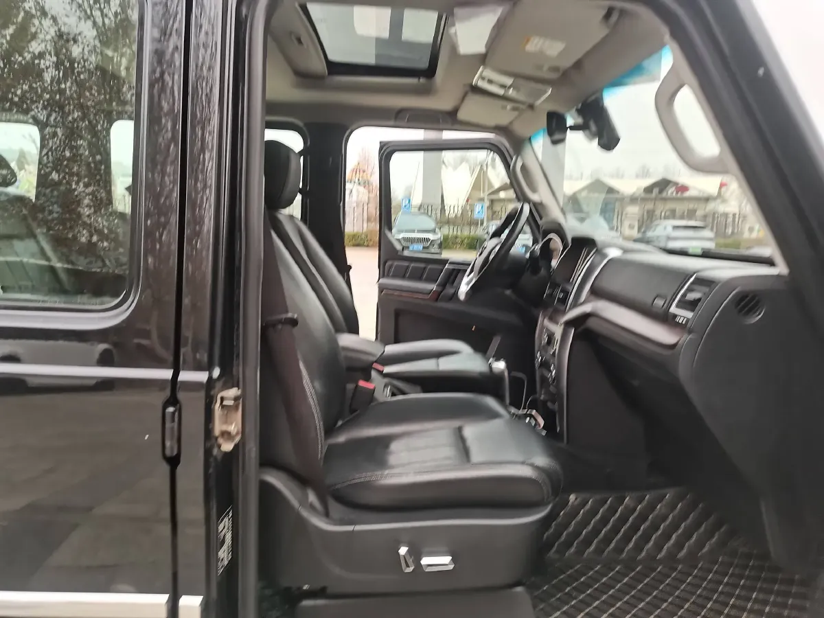 2016 BeiJing BJ80 2.3T 250HP L4 6AT,autocango,china used car exporter,china ev exporter,chinese used car exporter,chinese used ev exporter