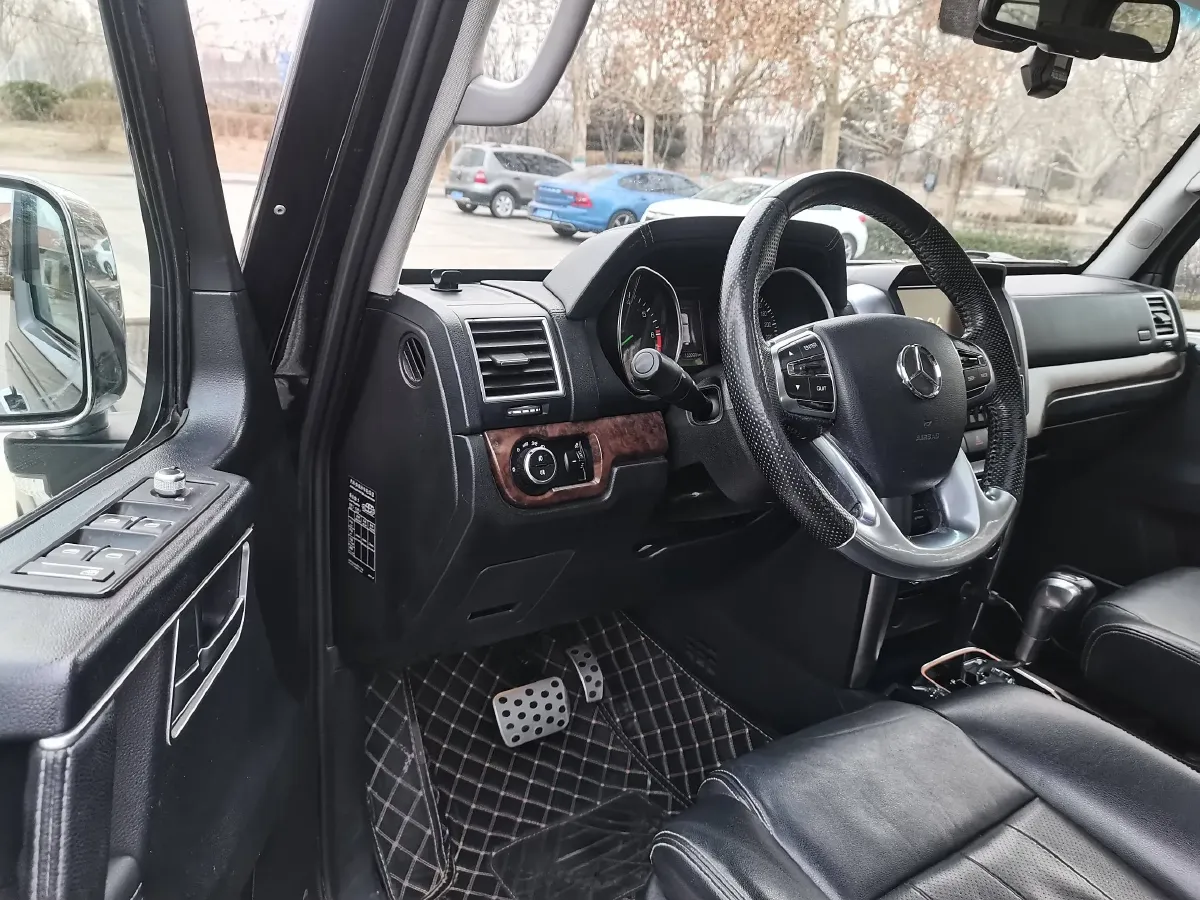 2016 BeiJing BJ80 2.3T 250HP L4 6AT,autocango,china used car exporter,china ev exporter,chinese used car exporter,chinese used ev exporter