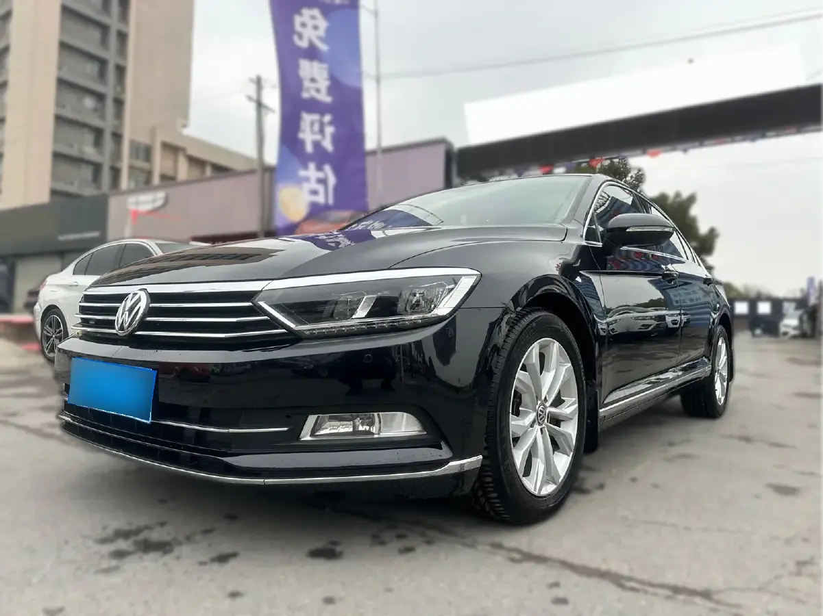 2018 Volkswagen Magotan 2.0T 220HP L4 7DCT