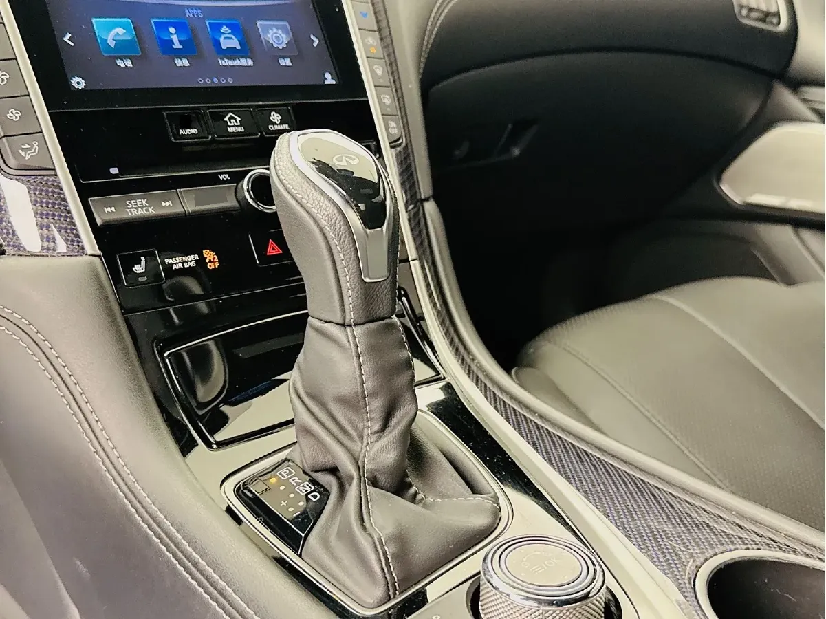 2019 Infiniti Q60 2.0T 211HP L4 7AT,autocango,china used car exporter,china ev exporter,chinese used car exporter,chinese used ev exporter