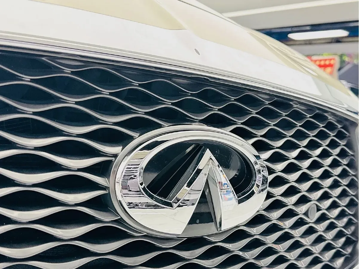 2019 Infiniti Q60 2.0T 211HP L4 7AT,autocango,china used car exporter,china ev exporter,chinese used car exporter,chinese used ev exporter