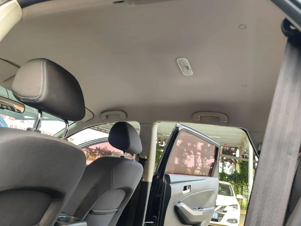 2016 Venucia T70 2.0L 144HP L4 CVT,autocango,china used car exporter,china ev exporter,chinese used car exporter,chinese used ev exporter