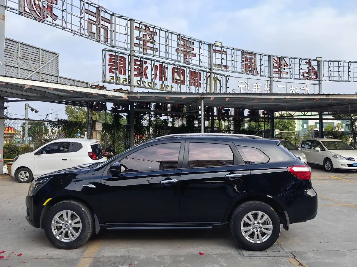 2016 Venucia T70 2.0L 144HP L4 CVT,autocango,china used car exporter,china ev exporter,chinese used car exporter,chinese used ev exporter