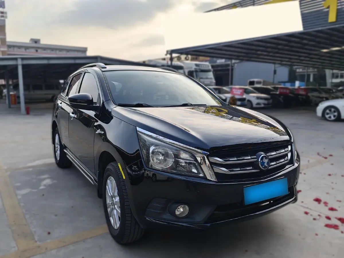 2016 Venucia T70 2.0L 144HP L4 CVT,autocango,china used car exporter,china ev exporter,chinese used car exporter,chinese used ev exporter