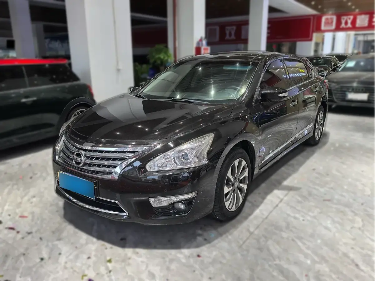 2015 Nissan Teana 2.5L 186HP L4 CVT