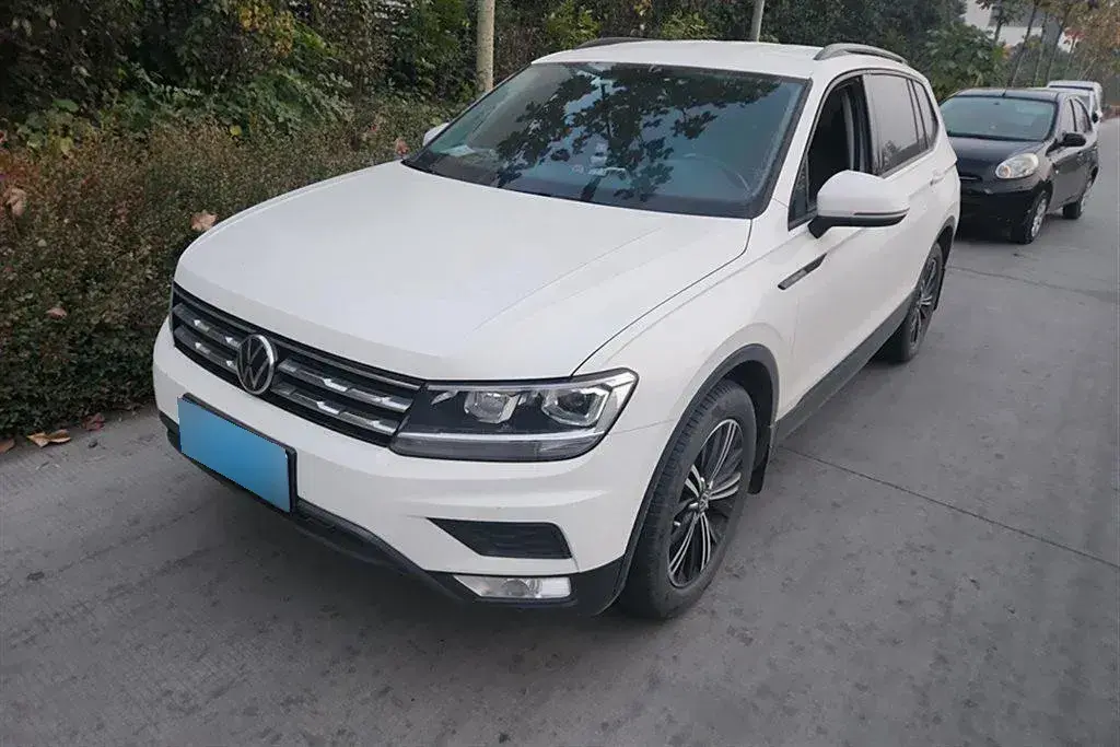 2021 Volkswagen Tiguan L 1.4T 150HP L4 7DCT
