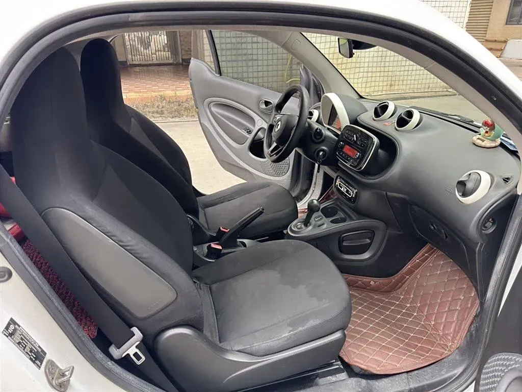 2015 Smart smart fortwo 1.0L 71HP L3 6DCT,autocango,china used car exporter,china ev exporter,chinese used car exporter,chinese used ev exporter