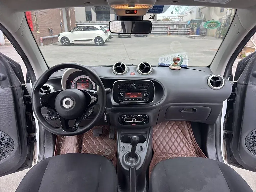 2015 Smart smart fortwo 1.0L 71HP L3 6DCT,autocango,china used car exporter,china ev exporter,chinese used car exporter,chinese used ev exporter