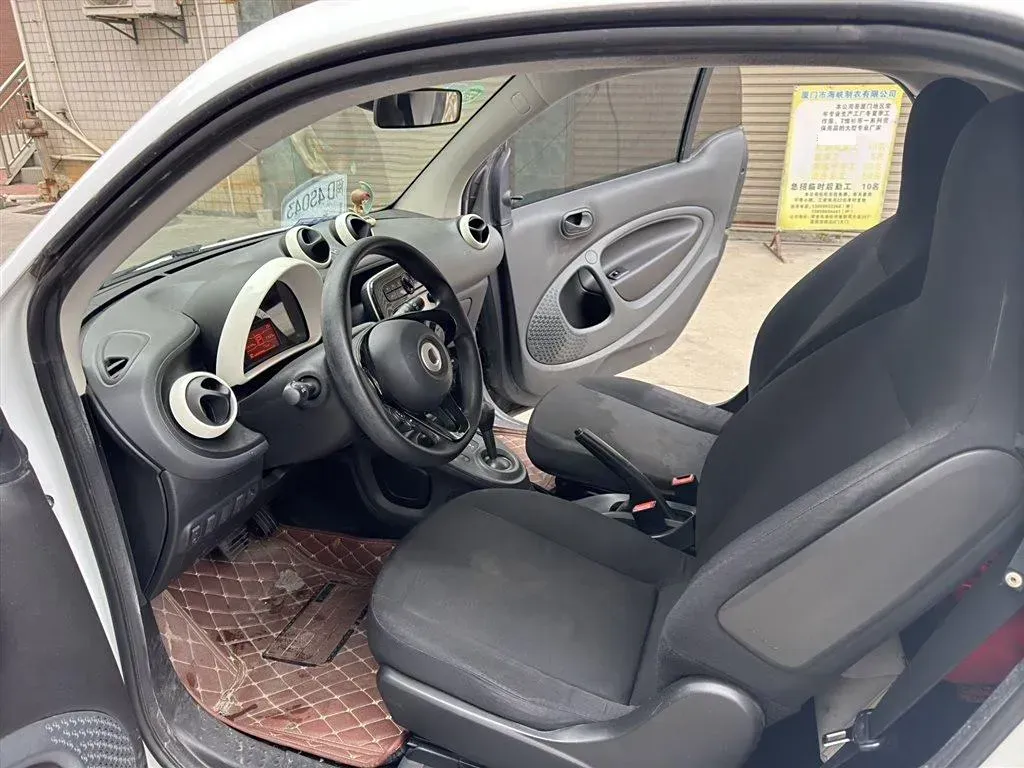 2015 Smart smart fortwo 1.0L 71HP L3 6DCT,autocango,china used car exporter,china ev exporter,chinese used car exporter,chinese used ev exporter