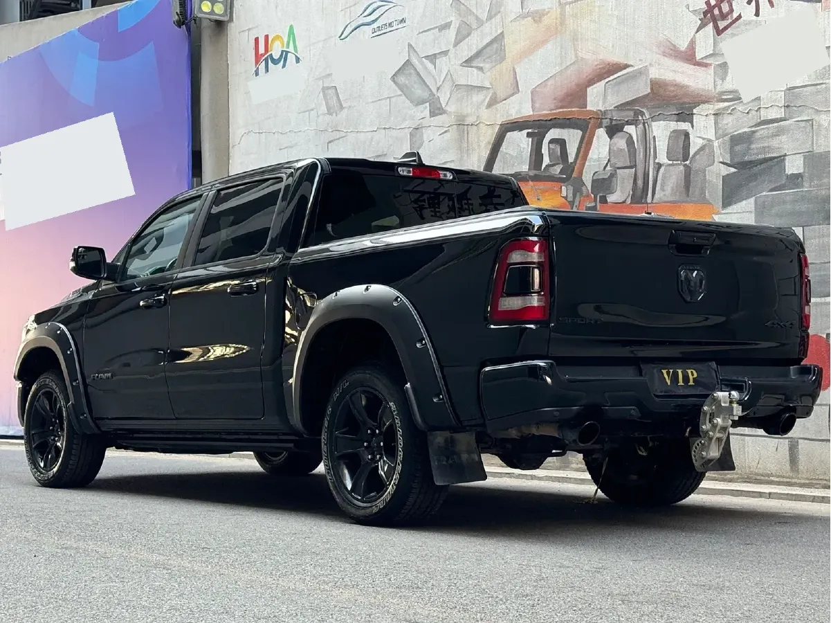 2011 RAM Trucks 5.7L 395HP V8 5AT,autocango,china used car exporter,china ev exporter,chinese used car exporter,chinese used ev exporter