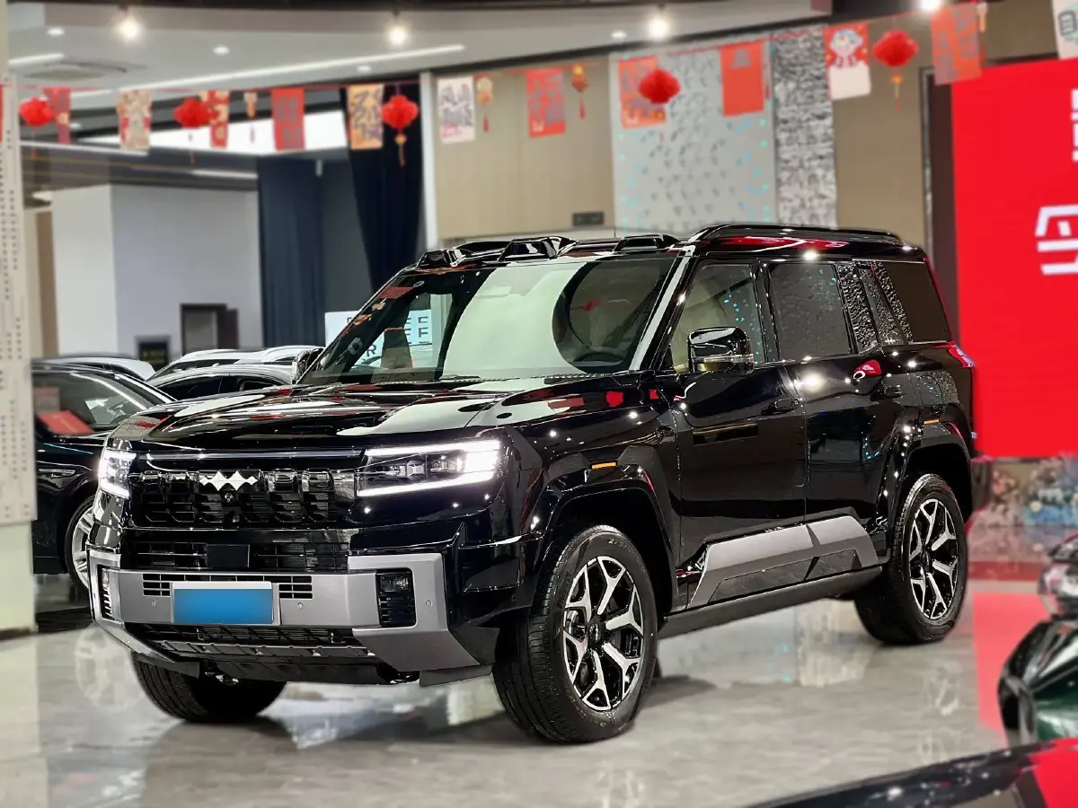 2025 FangChengBao Bao 8 2.0T 272HP L4 E-CVT PHEV 36.8KWH